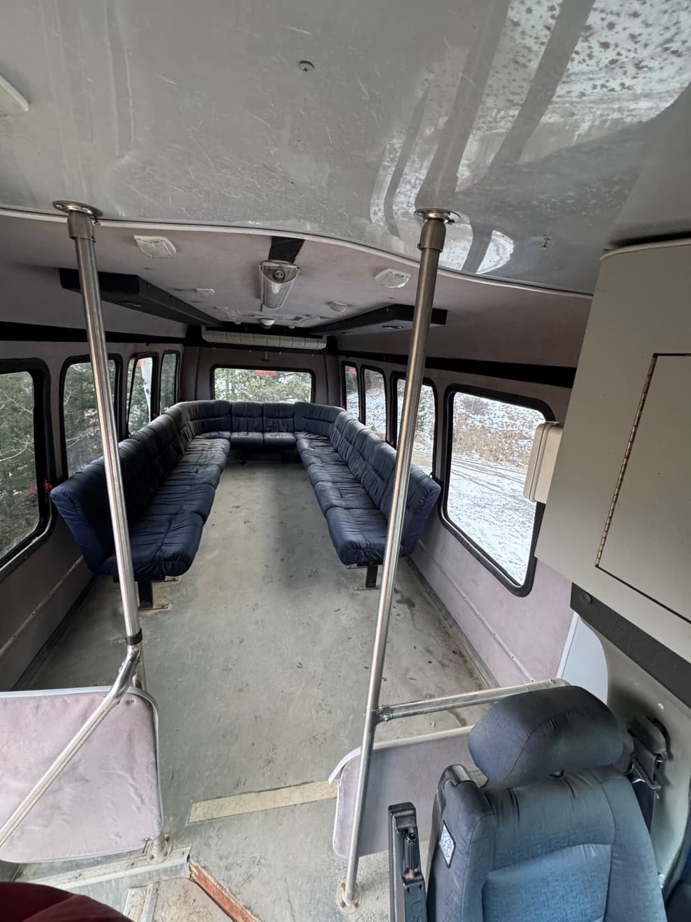 2009 Chevrolet C4500 - Image 3