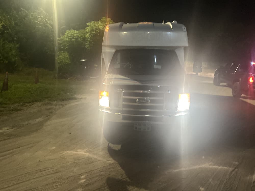 2017 Ford E-450 Super Duty - Image 11