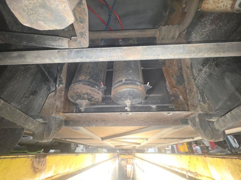 2001 prevost h345 - Image 6