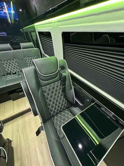 2022 Mercedes Sprinter - Image 10