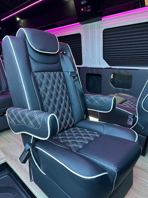 2022 Mercedes Sprinter - Image 12