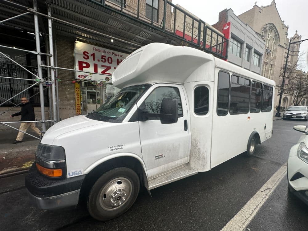 2015 chevrolet na - Image 4