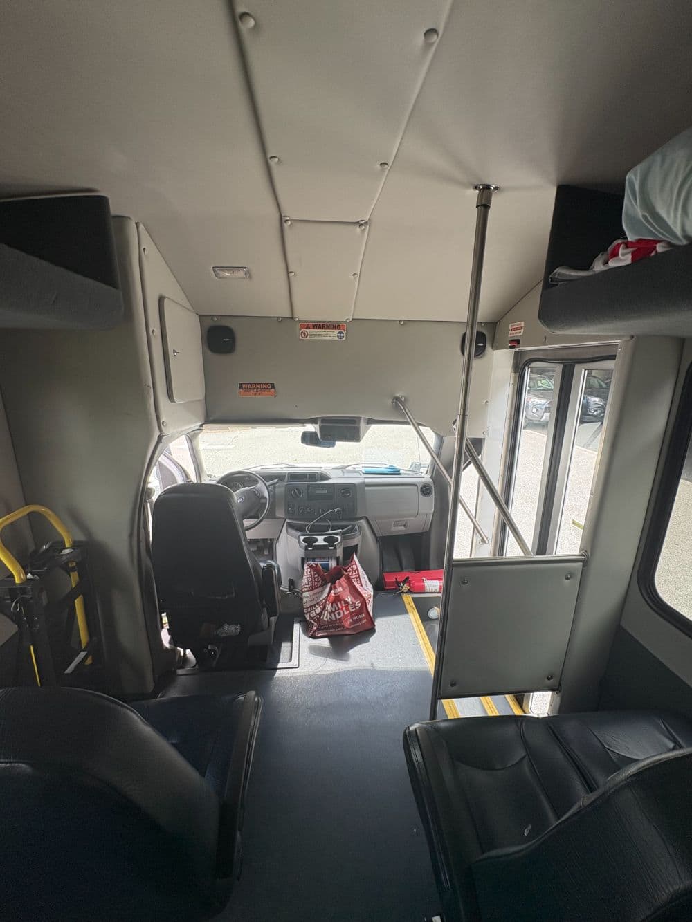 2020 Ford E450 - Image 2