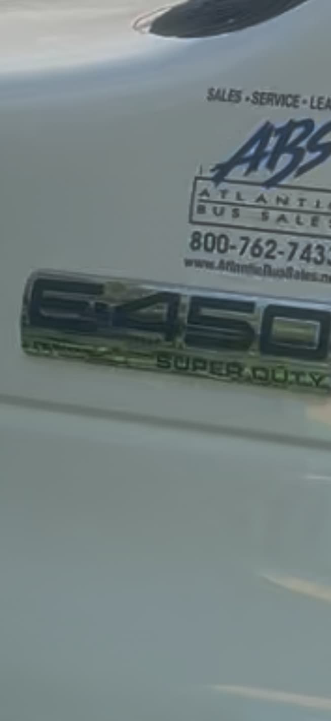 2018 Ford  450 super duty  bus