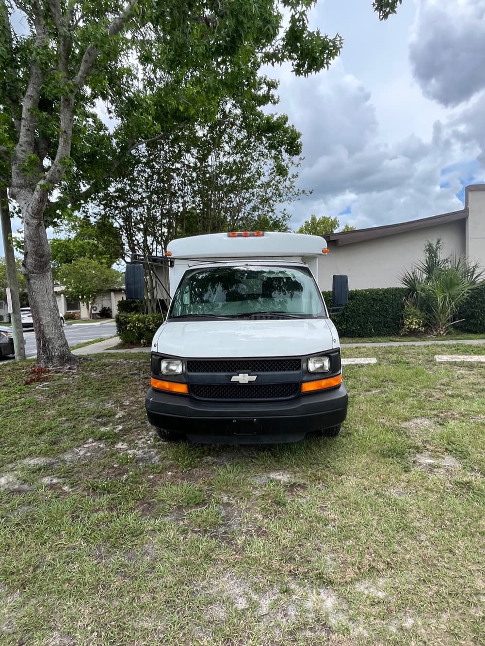 2008 Chevroled Express 3500 - Image 4