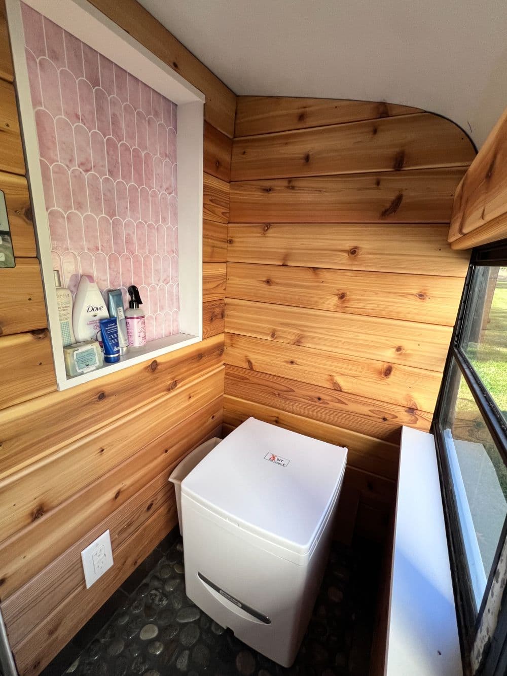 2003 Freightliner FS65 - Image 6