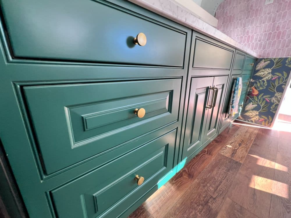 2003 Freightliner FS65 - Image 11