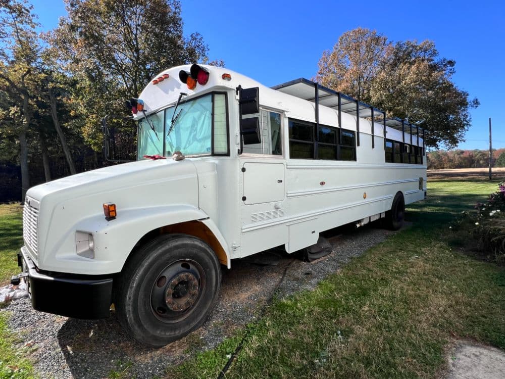 2003 Freightliner FS65 - Image 15