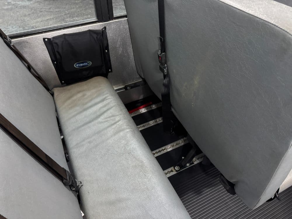 2019 Chevrolet School Van - Image 19