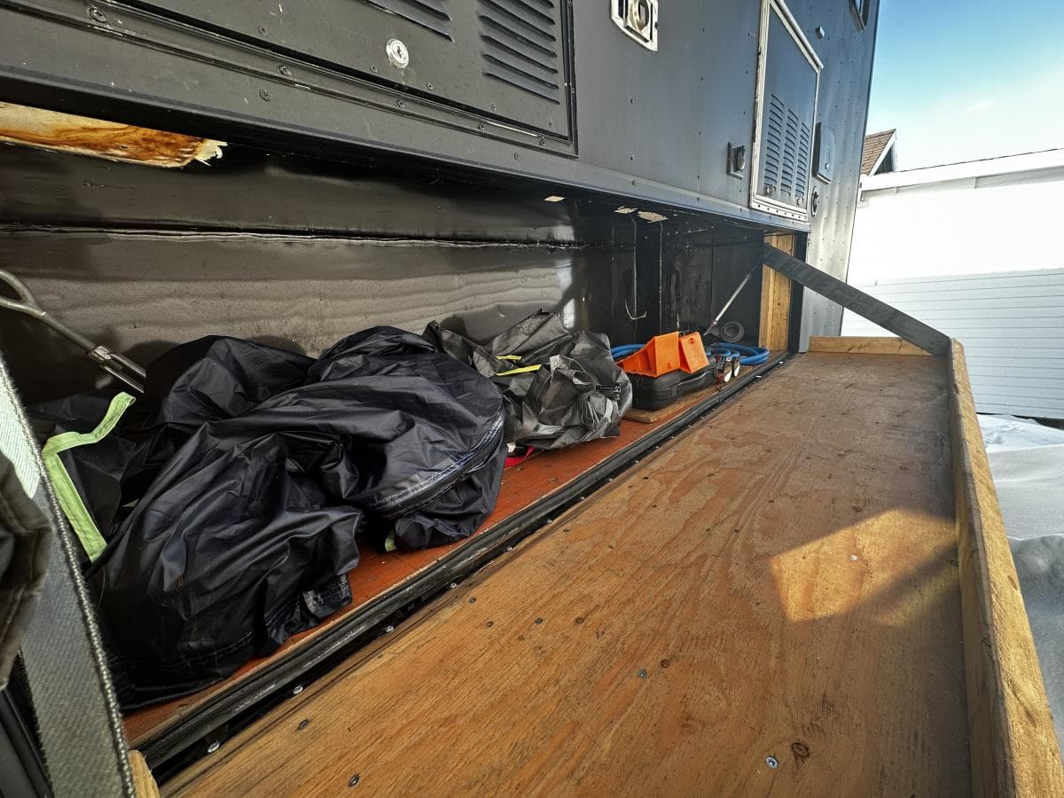 1990 International 8300 Navistar Conversion - Image 15