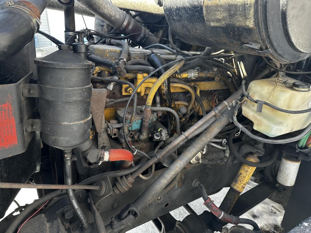 1990 International 8300 Navistar Conversion - Image 18