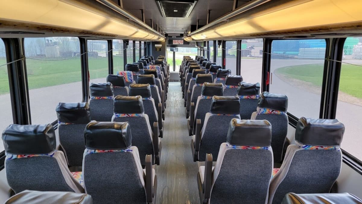 1999 New Flyer Viking Motorcoach - Image 16