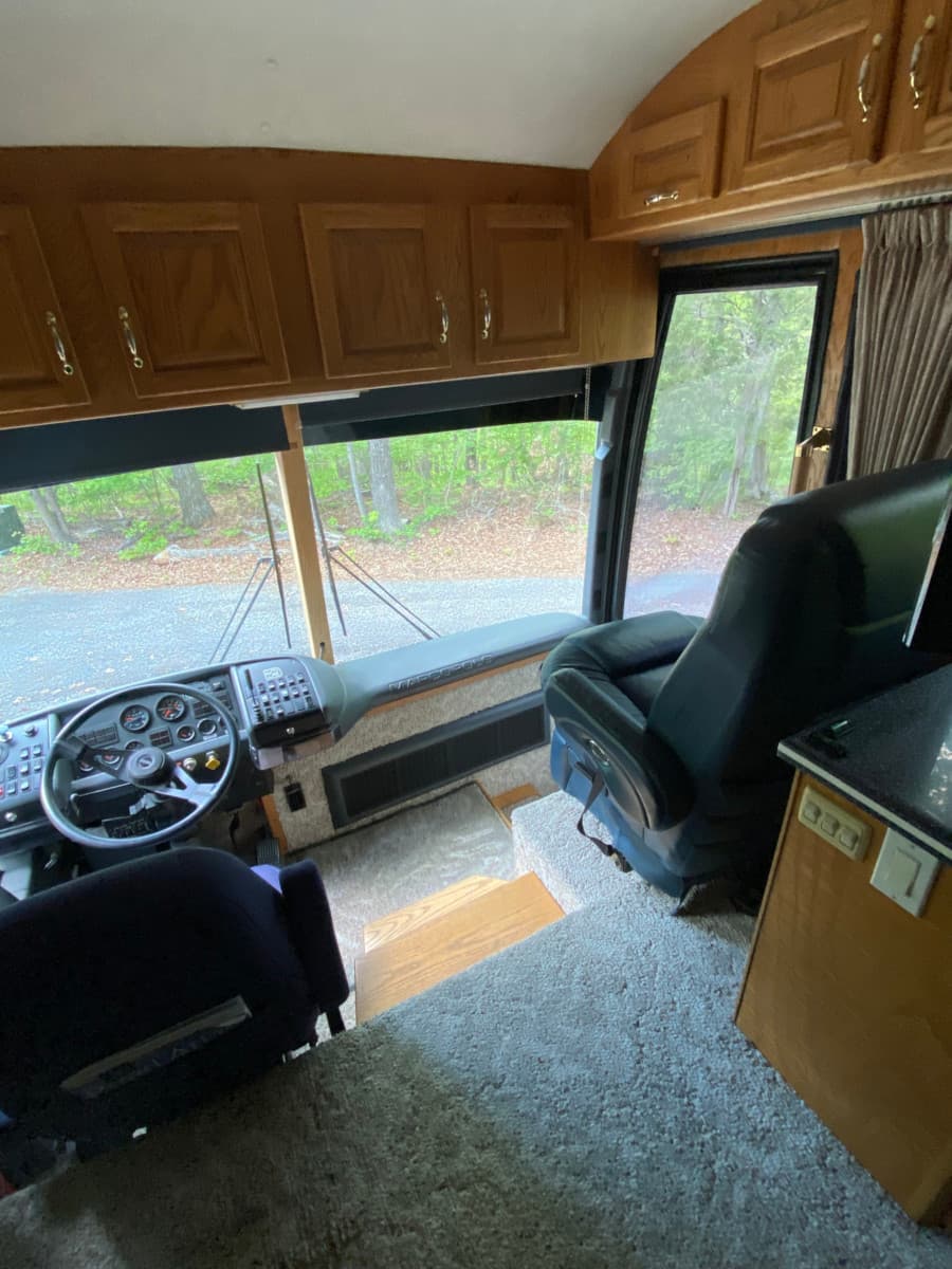 2004 Dina Viaggio Motorhome - Image 20