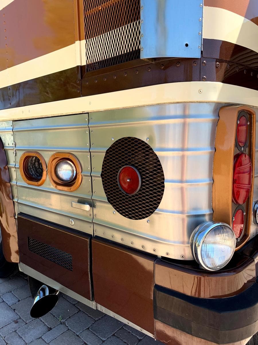 1980 MCI Custom Coach Industries Landcruiser - Image 17