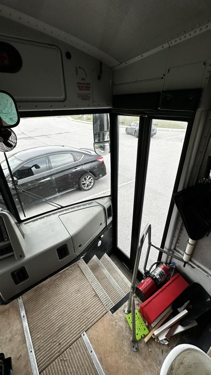 2005 Thomas Activity Bus - Image 7