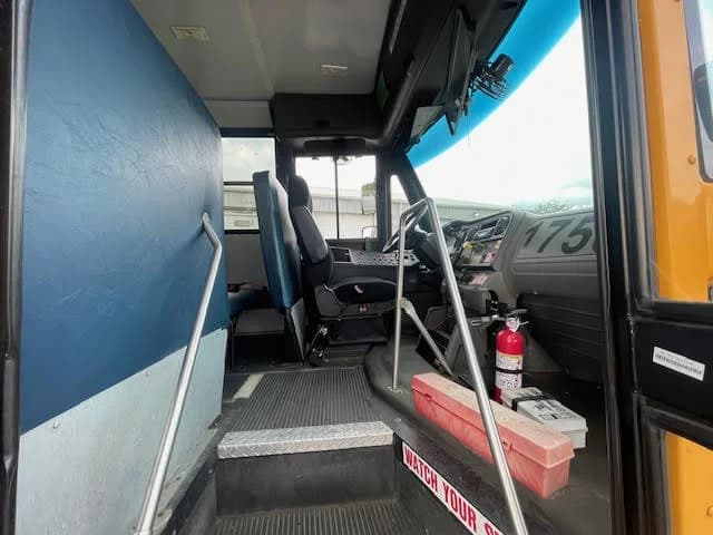 2015 Freightliner Thomas C2 School Bus - Image 8
