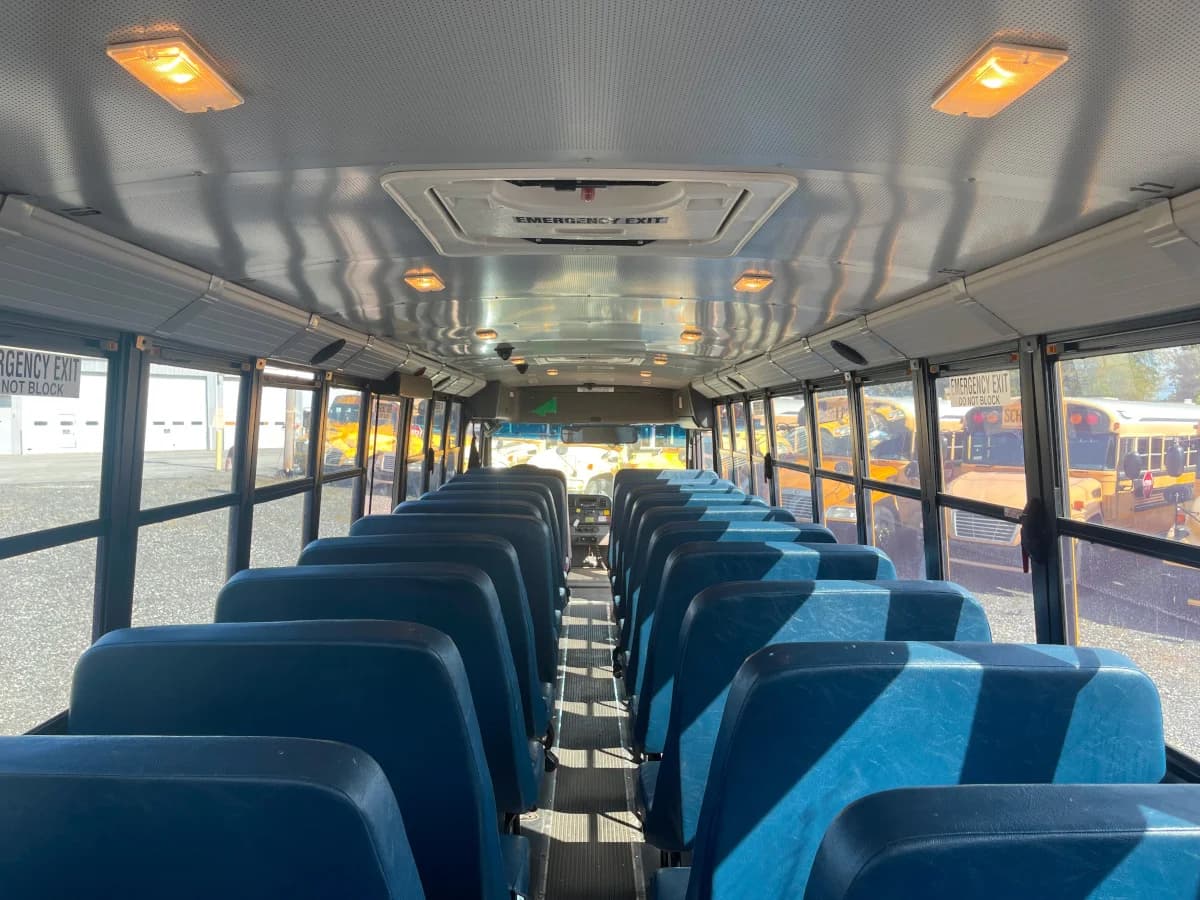 2015 Freightliner Thomas C2 School Bus - Image 11