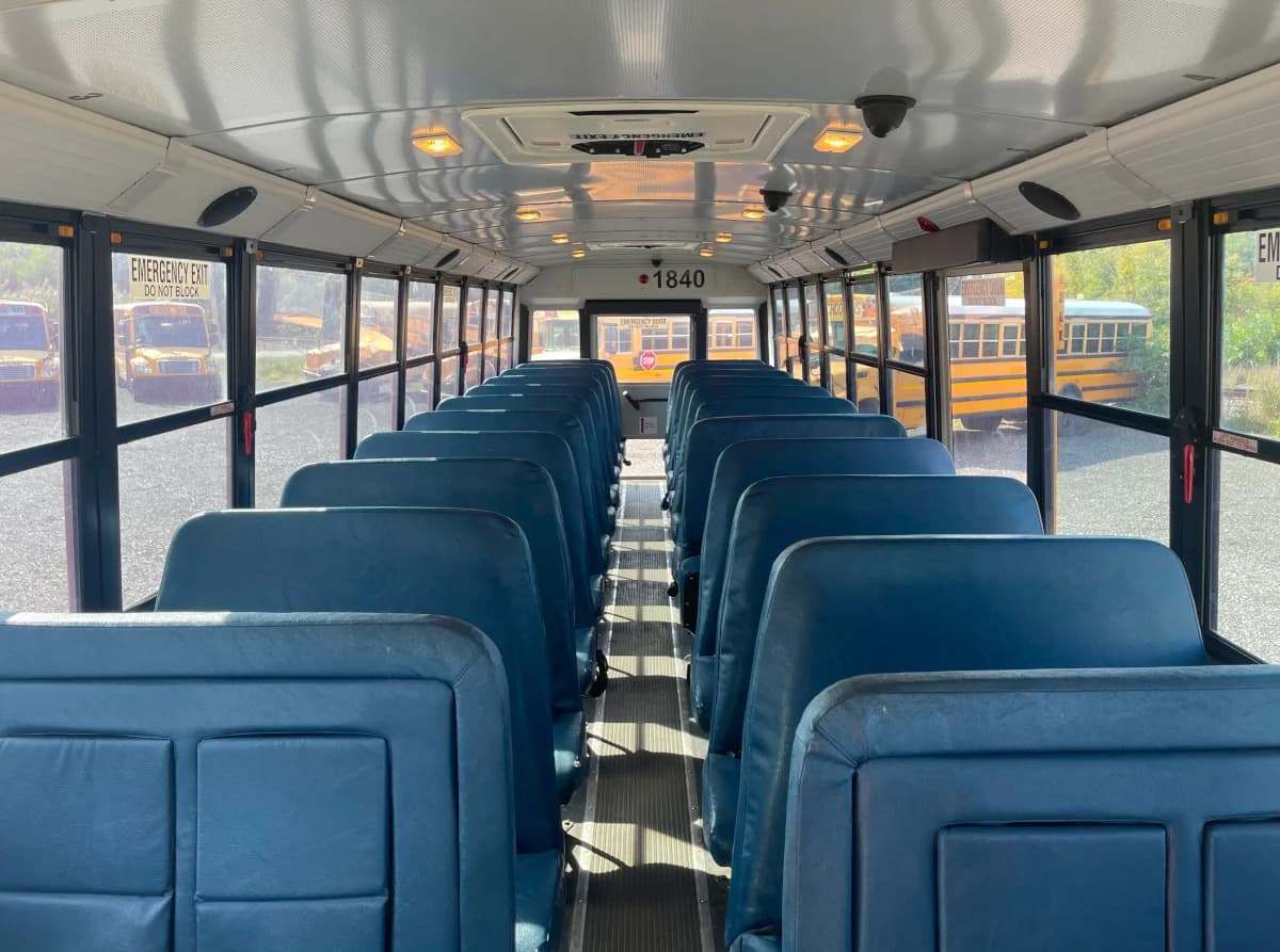 2015 Freightliner Thomas C2 School Bus - Image 9