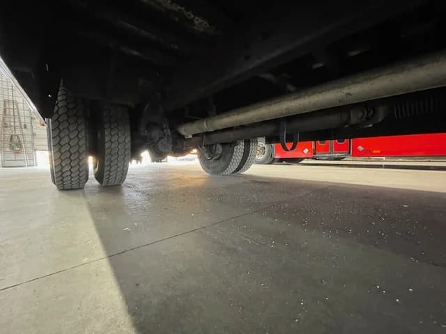 2015 Freightliner Thomas C2 - Image 21
