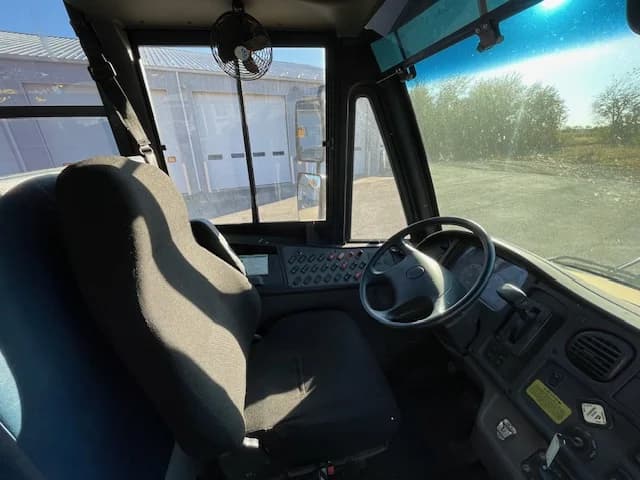 2014 Freightliner Thomas C2 School Bus - Image 8