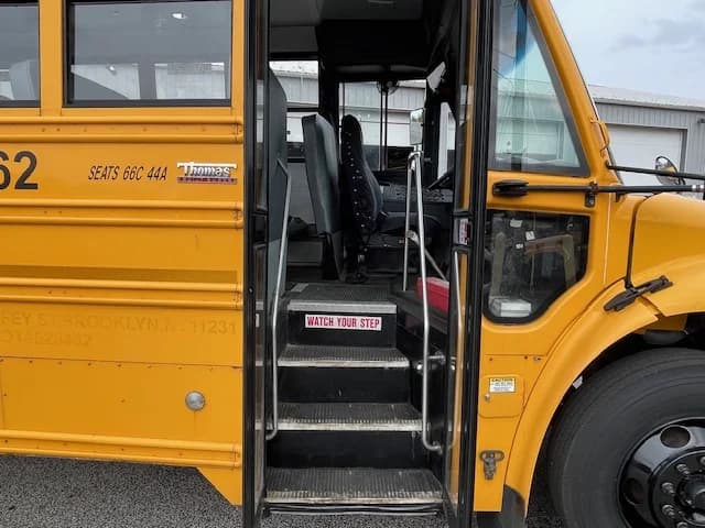 2014 Thomas Freightliner C2 School Bus - Image 5