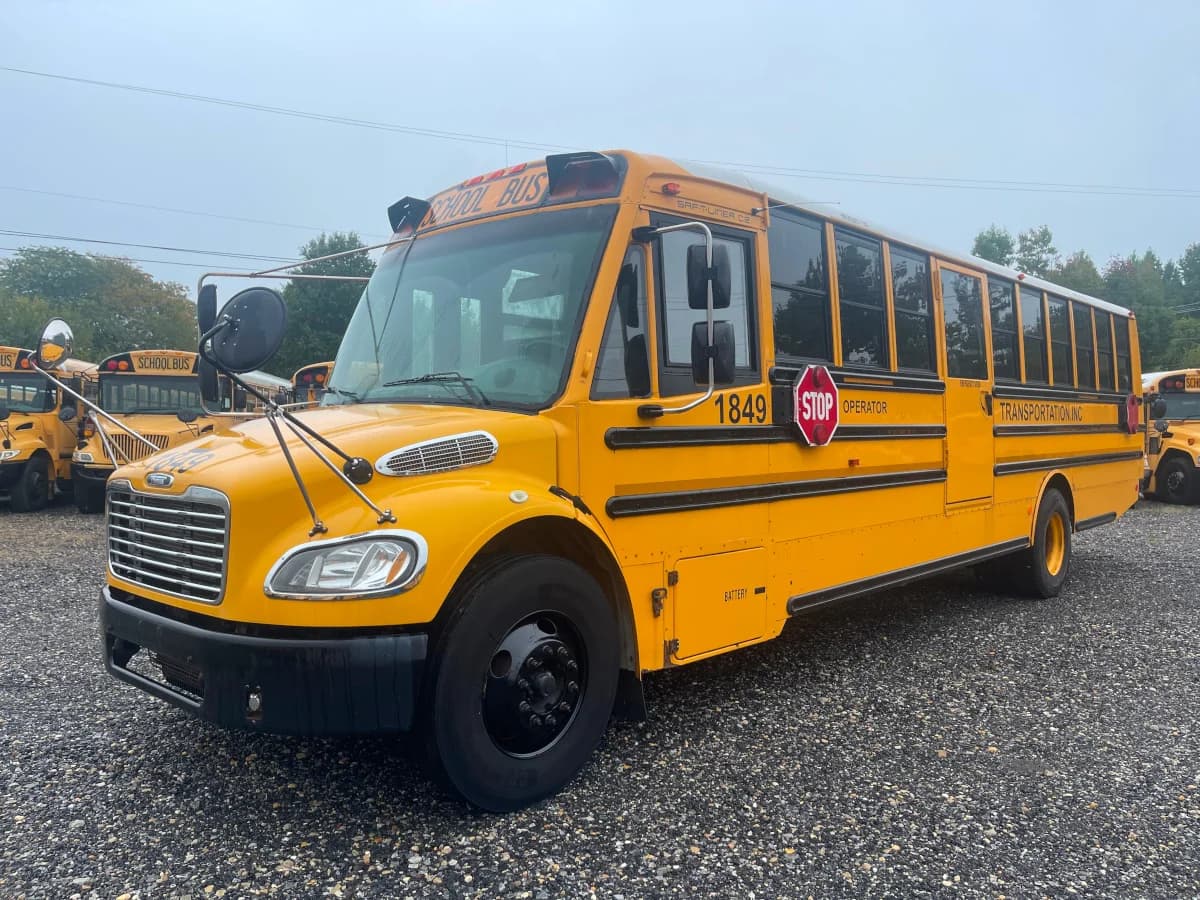 2015 Freightliner Thomas C2 School Bus - Image 3