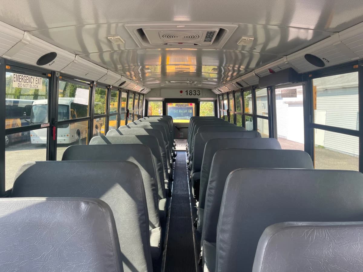 2015 Freightliner Thomas C2 School Bus - Image 10
