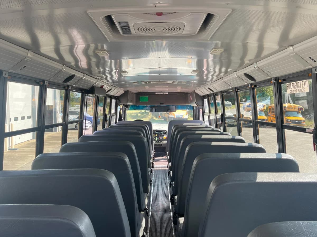 2015 Freightliner Thomas C2 School Bus - Image 12