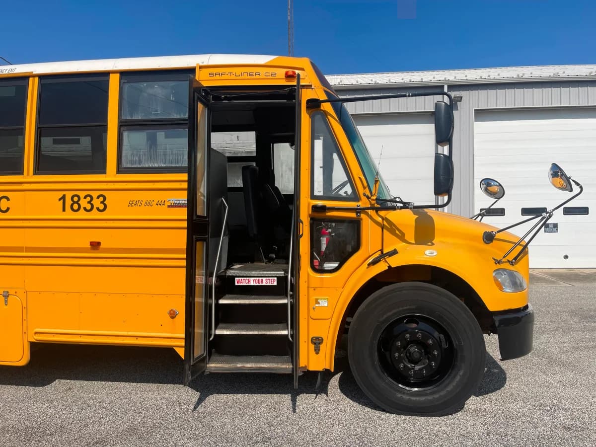 2015 Freightliner Thomas C2 School Bus - Image 8