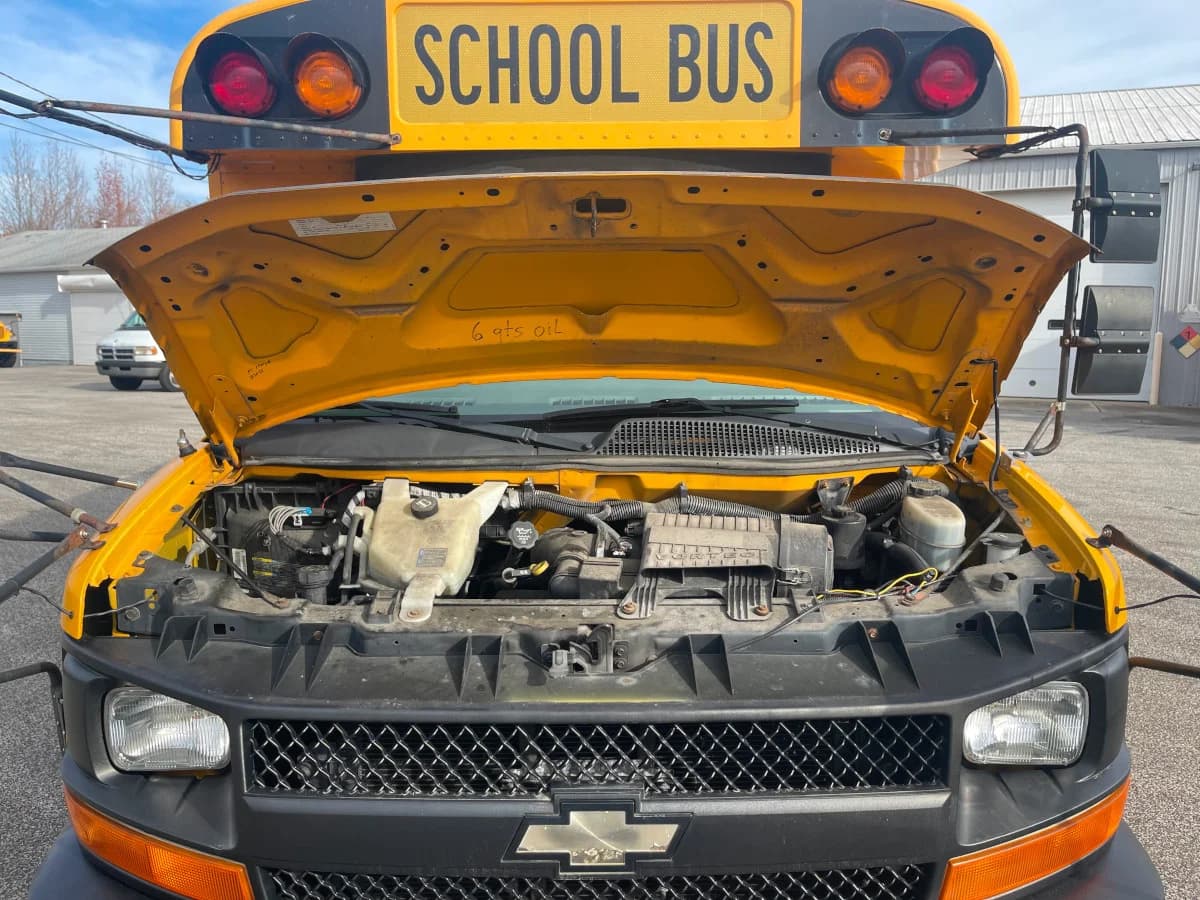 2010 Chevrolet 3500 Mini School Bus - Image 15