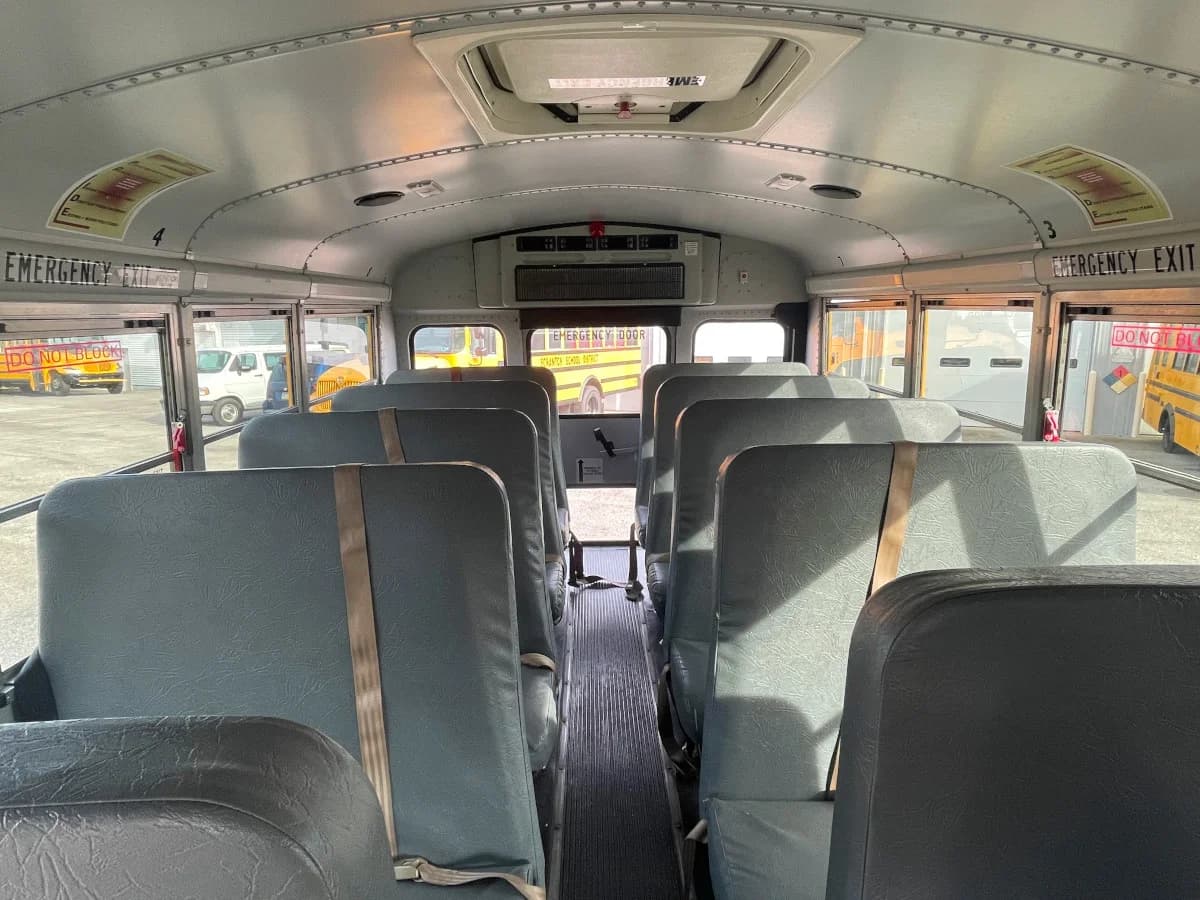 2010 Chevrolet 3500 Mini School Bus - Image 7