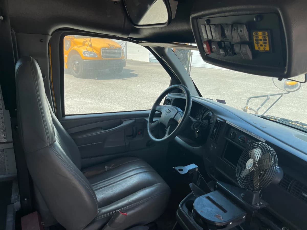 2009 Chevrolet 3500 ADA Diesel - Image 23