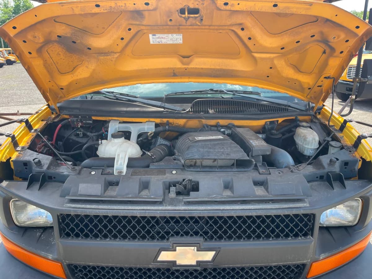 2009 Chevrolet 3500 ADA Diesel - Image 3