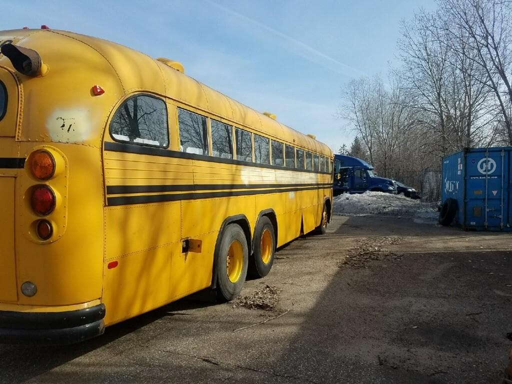 1986 Crown Coach International School Bus - Image 2