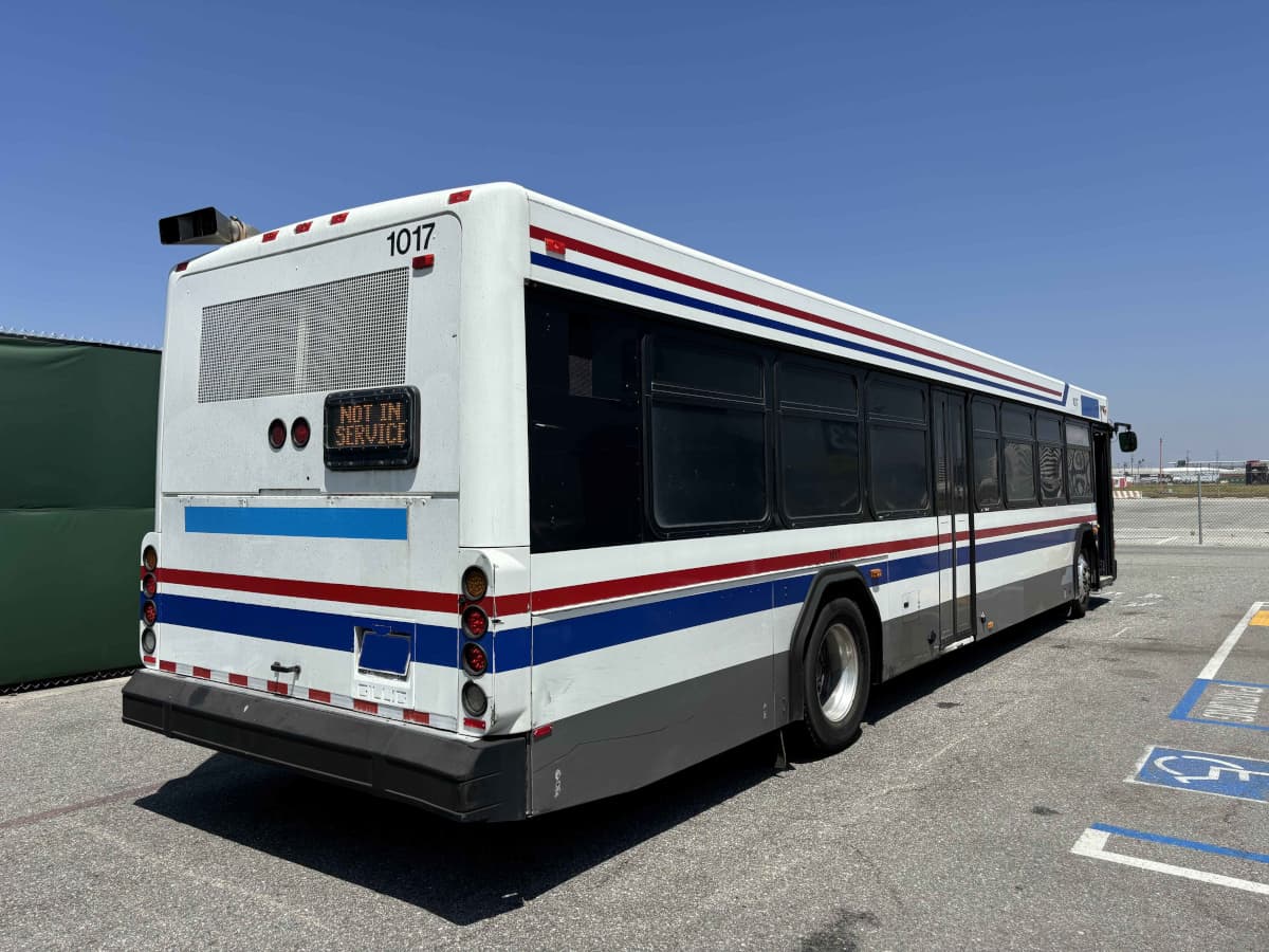 Transit Bus #10226 - Image 4