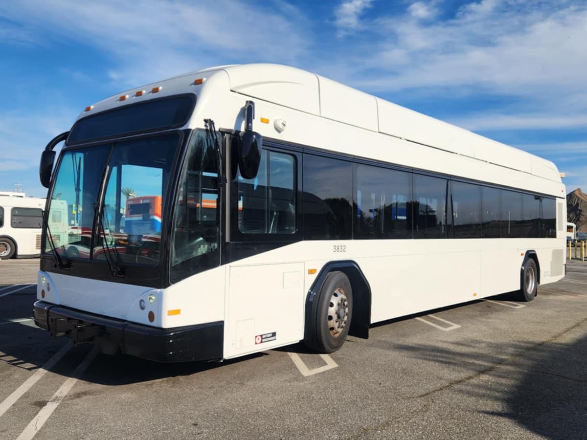 2014 CNG Gillig - Image 1