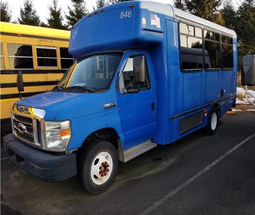 2009 Ford E350 Champion Challenger - Image 1