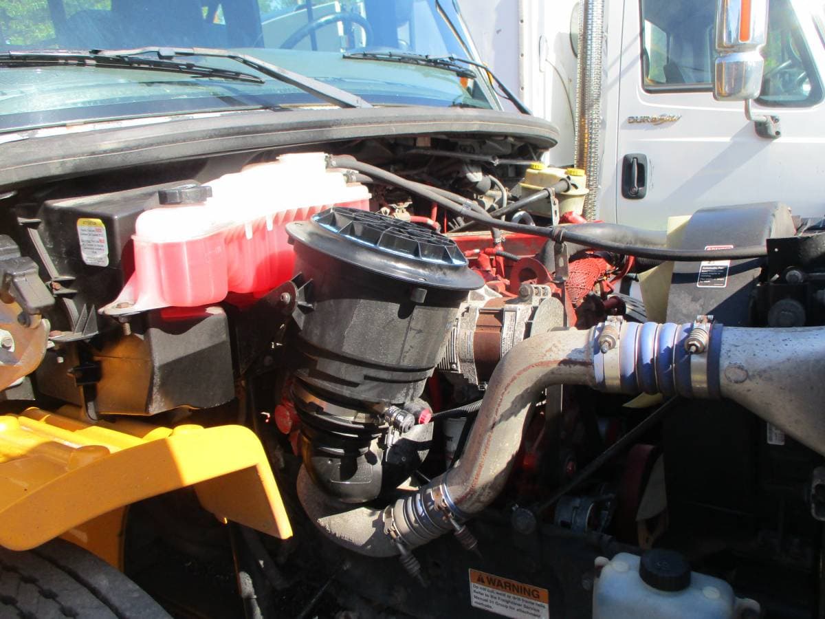 2013 Thomas Freightliner C2 Saf-T-Liner - Image 14