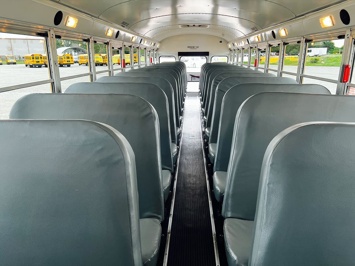 2018 Blue Bird Vision School Bus - Image 5