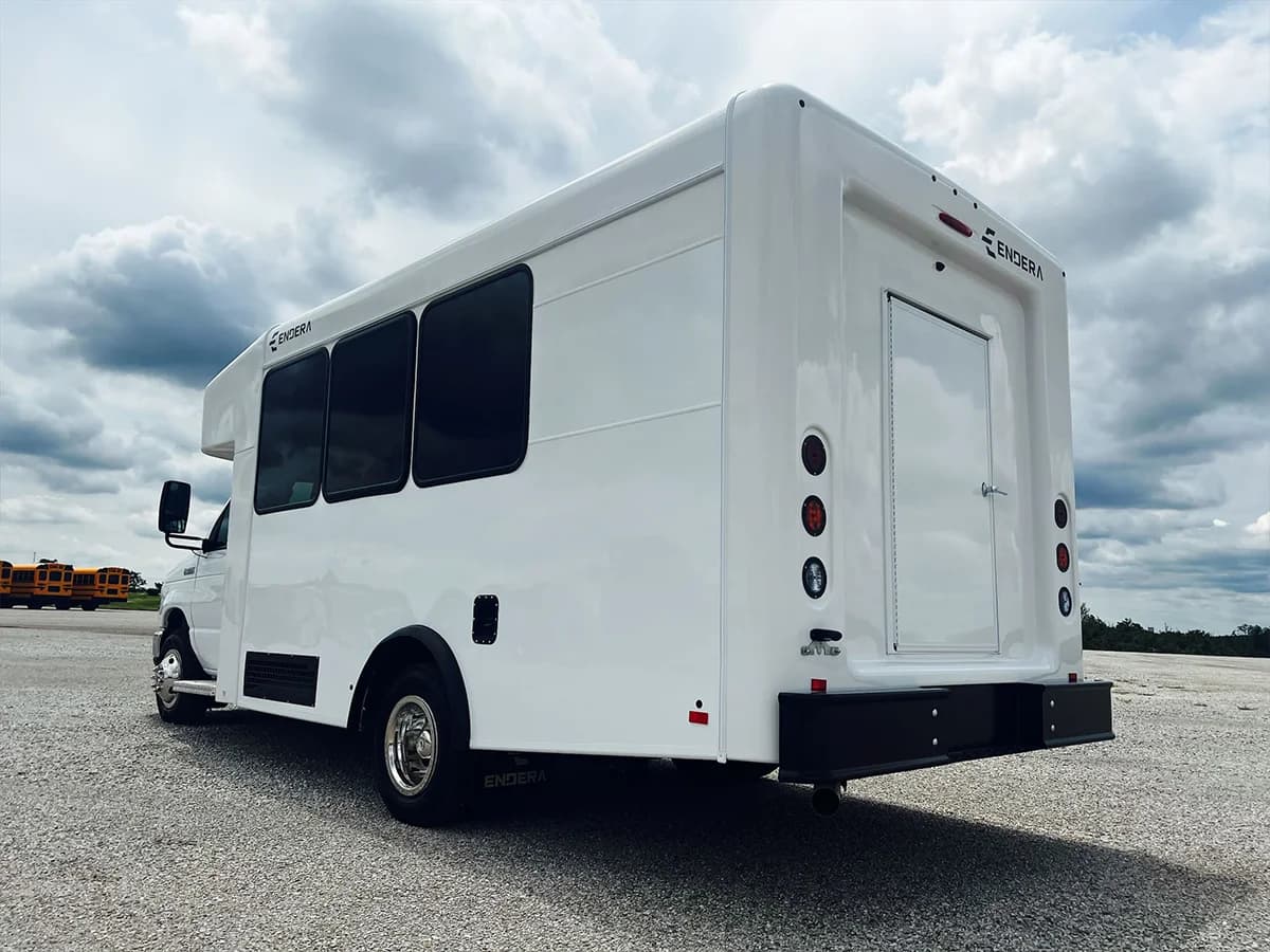 2024 Ford E450 Endera - Image 2