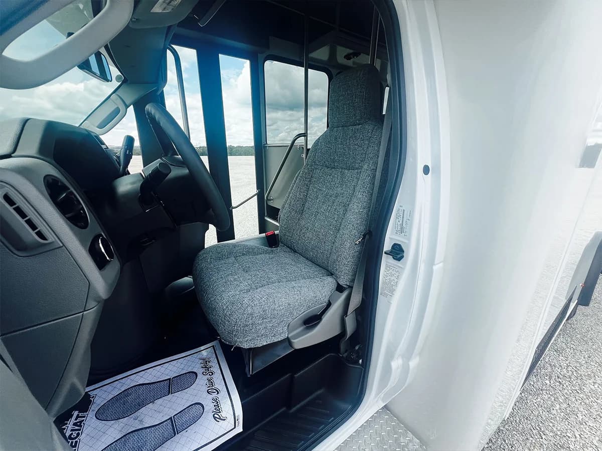 2024 Ford E450 Endera - Image 4