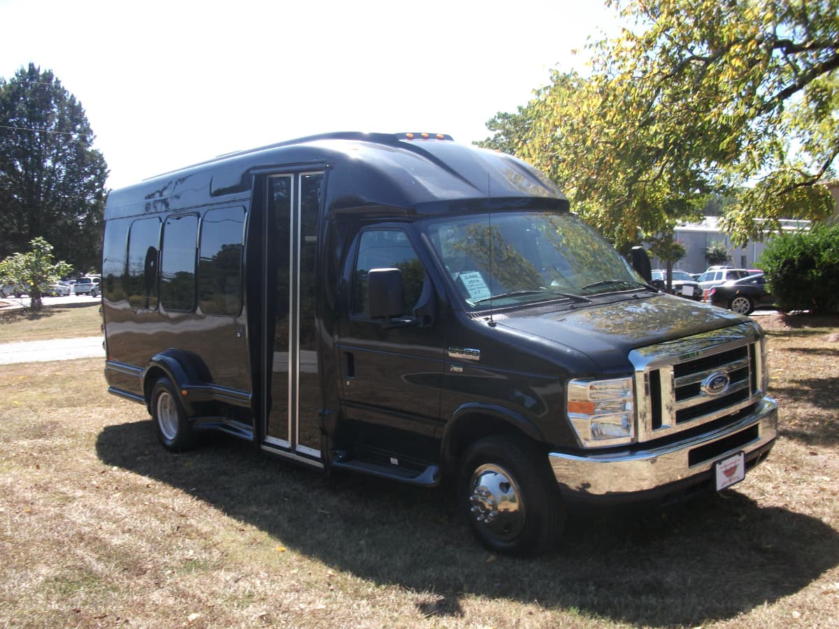 2014 Ford E350 Turtletop - Image 3