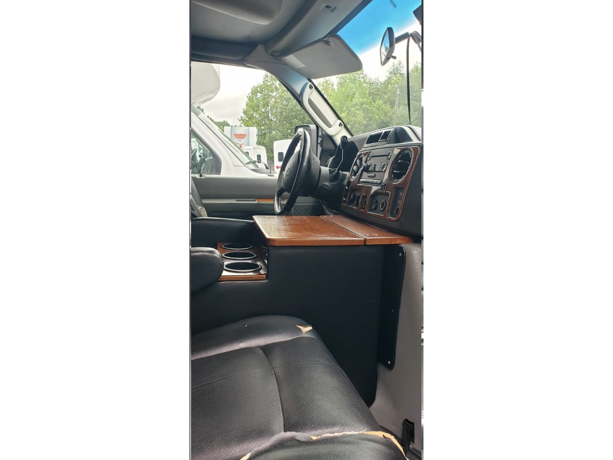 2014 Ford E350 Turtletop - Image 2