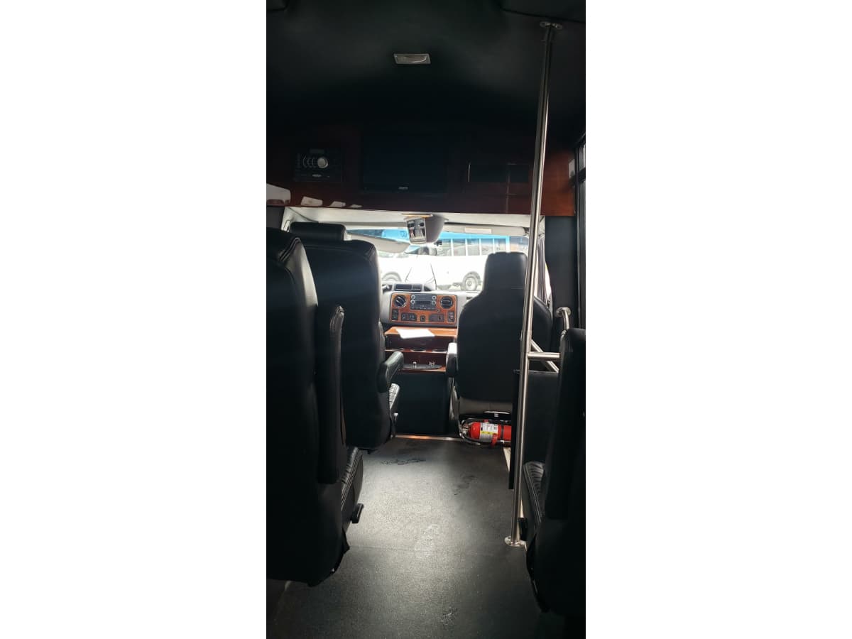 2014 Ford E350 bus