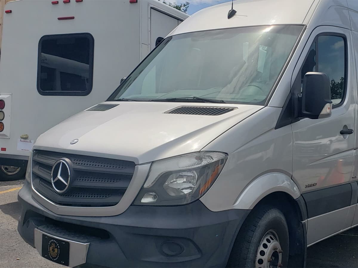 2014 Mercedes-Benz Sprinter bus
