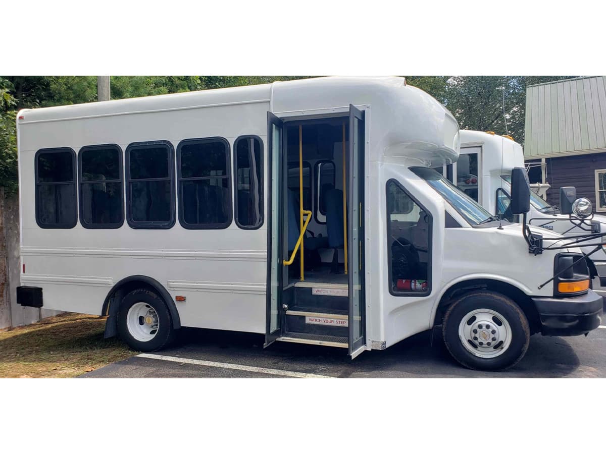 2013 General Motors G3500 bus