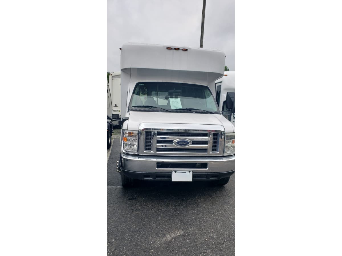 2010 Ford E350 Phoenix - Image 1