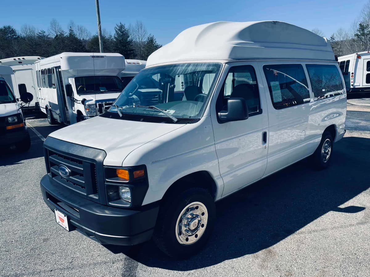 2008 Ford E250 ADA Passenger Van - Image 1