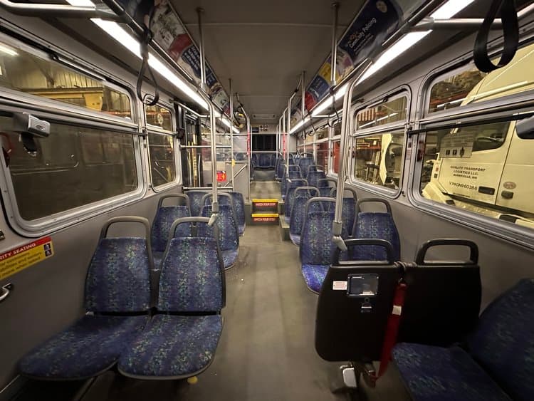 2008 Gillig Low-Floor  - Image 12