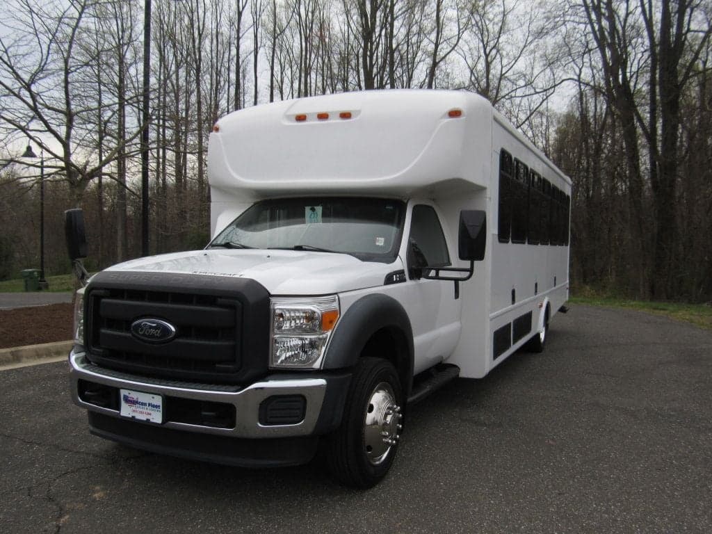 2013 Ford F550 bus